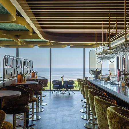 ホテル Strandhotel Het Hoge Duin