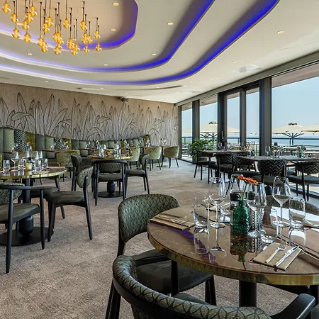 ホテル Strandhotel Het Hoge Duin 4*