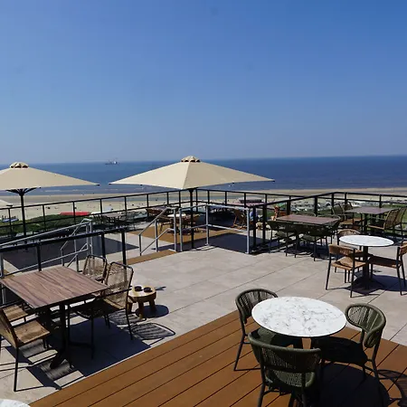 ホテル Strandhotel Het Hoge Duin