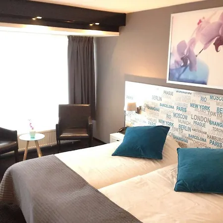 ホテル Strandhotel Het Hoge Duin 4*